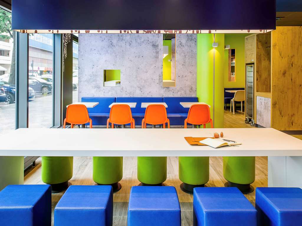 Ibis Budget Saint-Ouen-L'Aumone Exterior photo